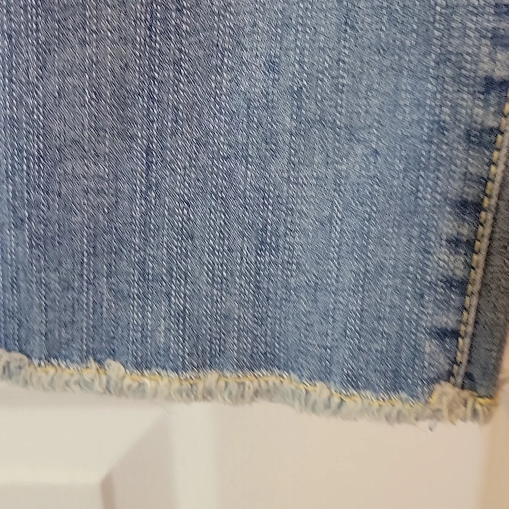 Torrid Distressed Crop Jeans - Picture 5 of 7